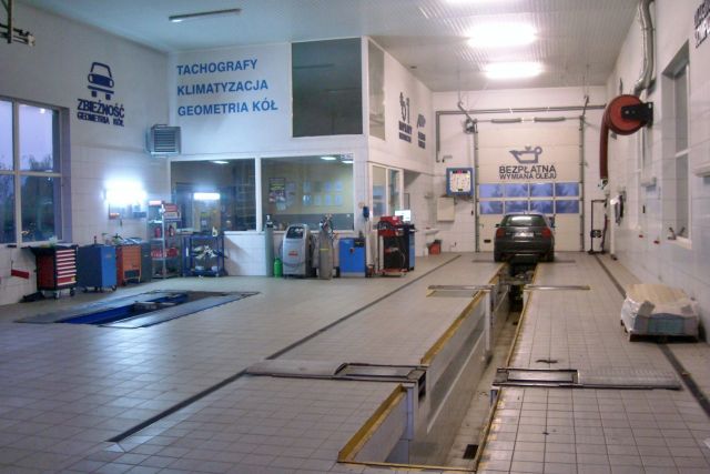 Stacja kontroli pojazdów samochodów osobowych i ciężarowych